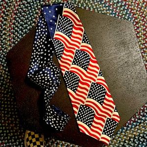 Versailles by Piatteli Men’s American flag tie 100% silk